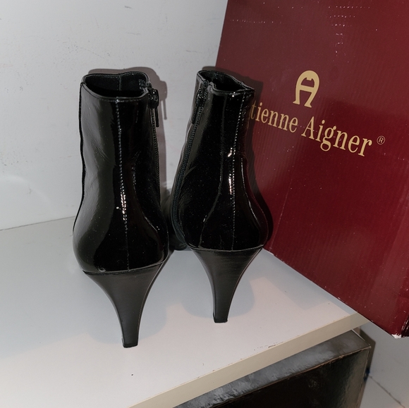 Etienne Aigner Booties - Picture 6 of 8
